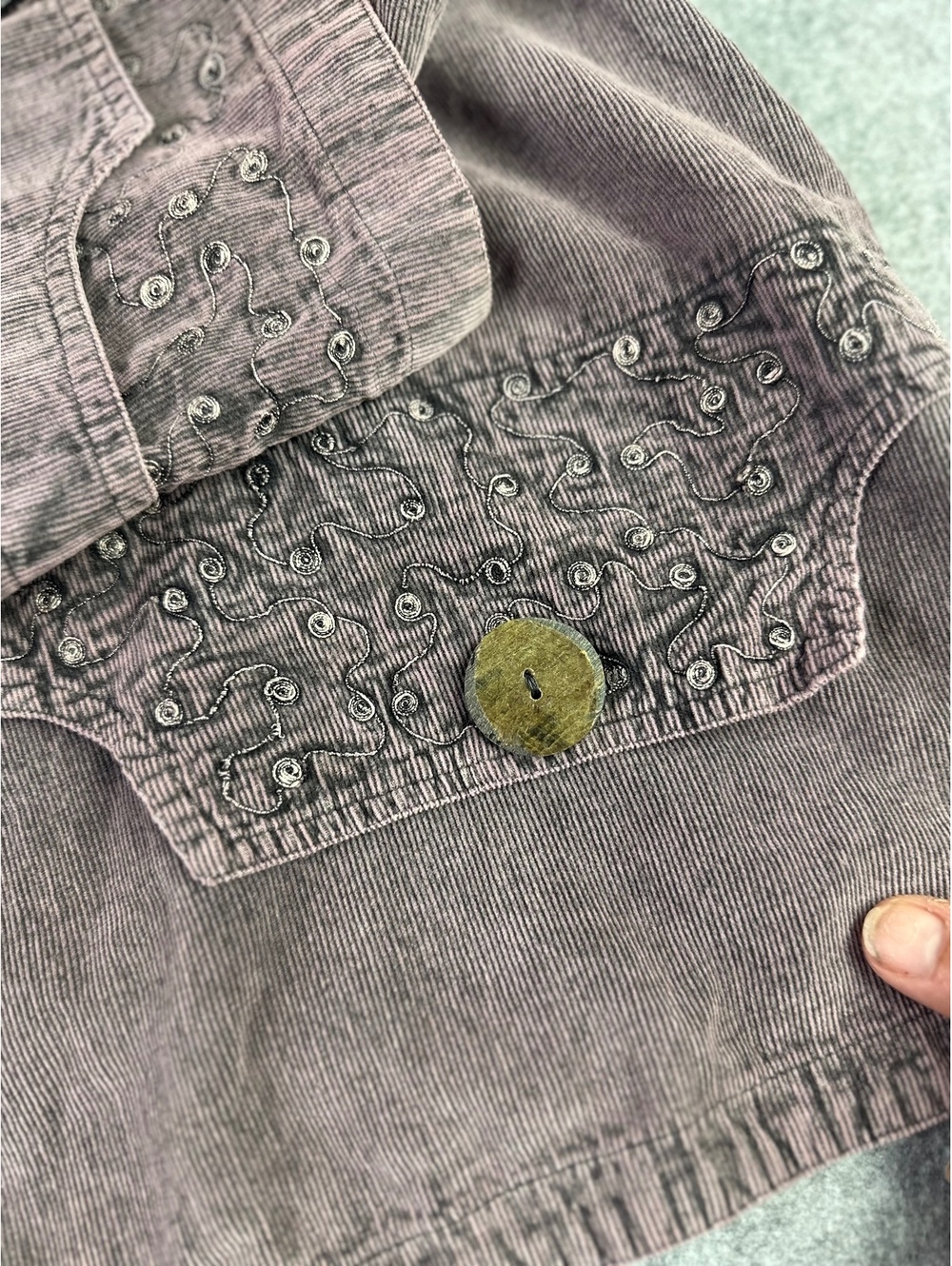 Vintage Style Embroidered Corduroy Jacket with Button Detail - Picture 3 of 15